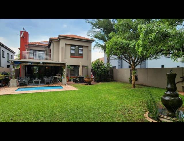 5 BEDROOM HOUSE FOR SALE IN THERESAPARK